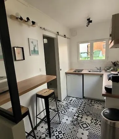 Apartman Maisonnette Avec Jardin Proche Paris *