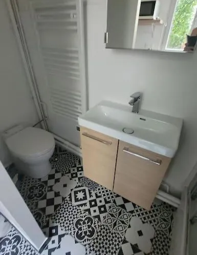 Maisonnette Avec Jardin Proche Paris Apartment